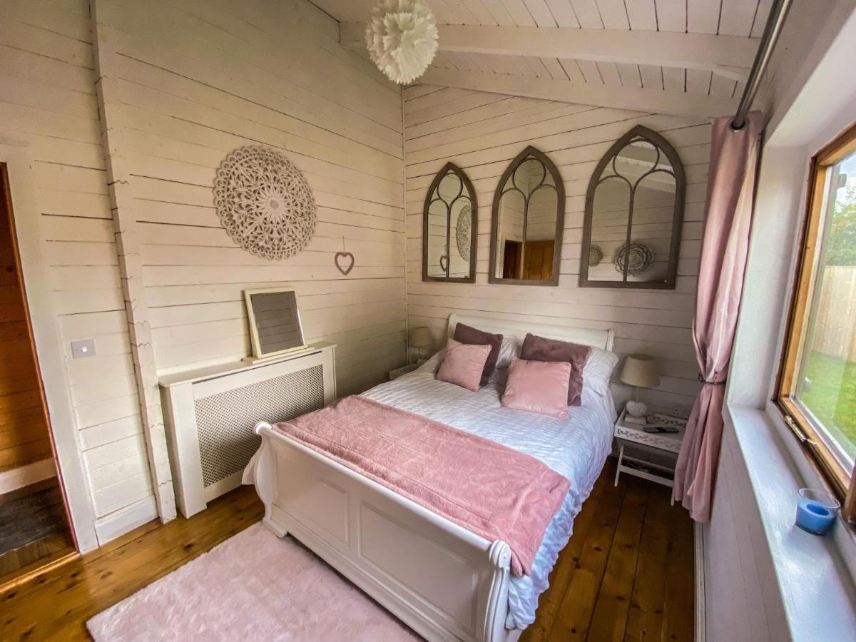 Beautiful 3-Bed Luxury Private Lodge In York Exterior foto